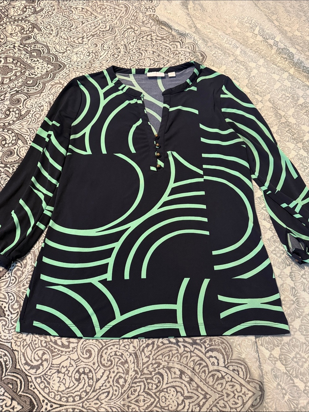 Women’s Navy & Mint Geometric Print Popover Top